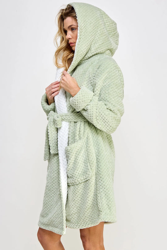 2483 Bailey Robe
