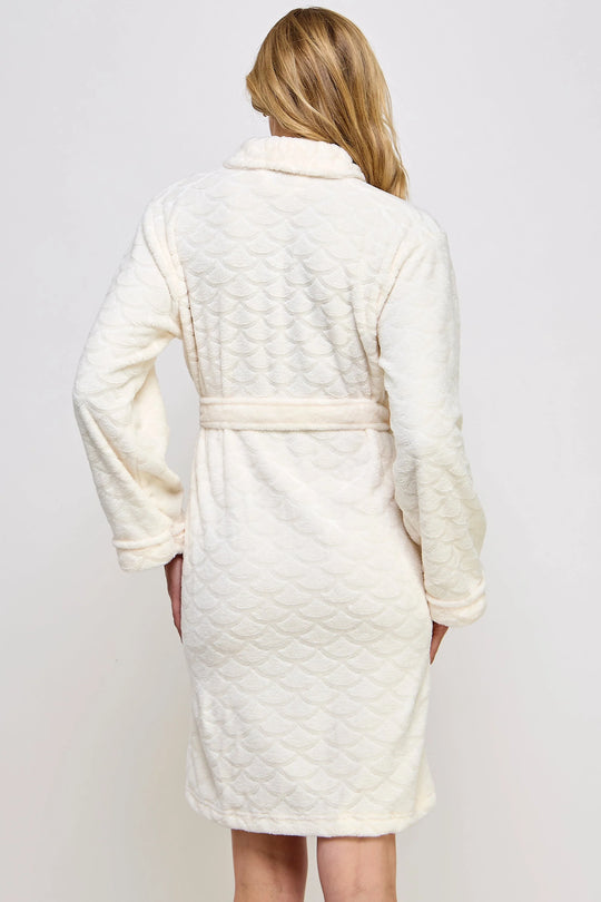 2490 Ariel Robe